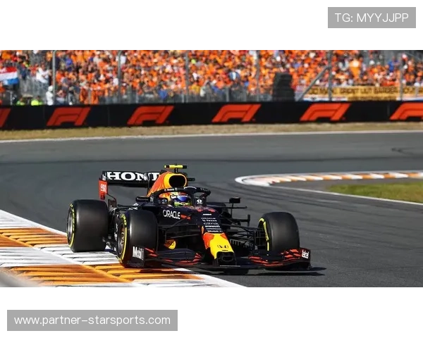 F1最新动态:车队策略调整与赛季积分榜激烈争夺 F1最新动态:车队策略调整与赛季积分榜激烈争夺