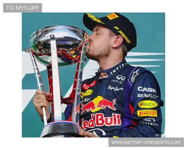 F1赛季迎来激烈角逐,红牛与梅赛德斯争夺年度冠军宝座 F1赛季迎来激烈角逐,红牛与梅赛德斯争夺年度冠军宝座