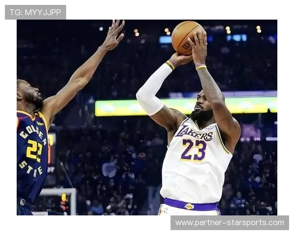 湖人逆转勇士赢得关键胜利 詹姆斯状态火热引关注